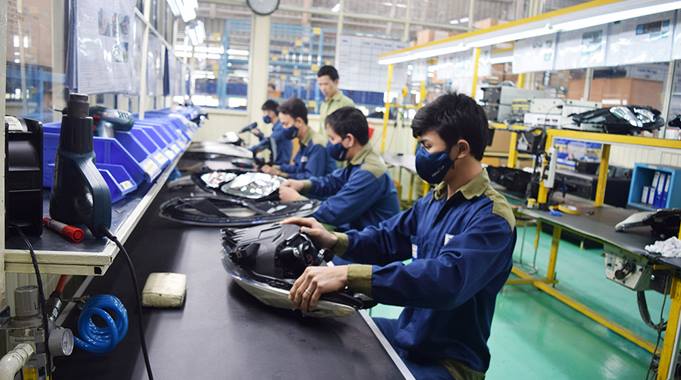 Báo cáo PMI: Sức khỏe ngành sản xuất Việt Nam cải thiện nhẹ