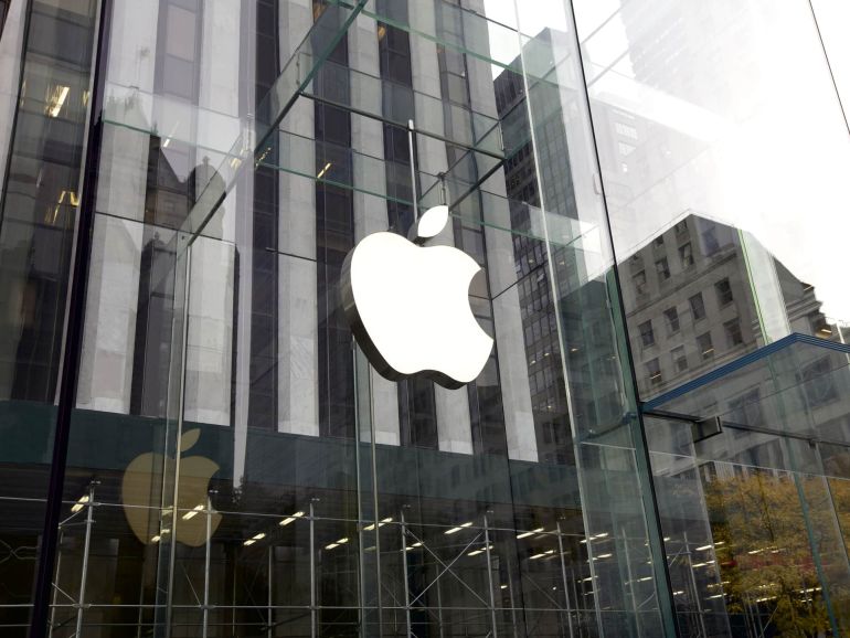 Apple công bố doanh số iPhone giảm mạnh hơn 10%