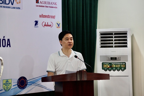 Ông  Nguyễn Duy Tự, Phó Giám đốc Sở Văn hóa, Thể thao và Du lịch, Phó Chủ tịch Liên đoàn Bóng đá Thanh Hóa, Trưởng ban tổ chức giải công bố chính thức giải đấu