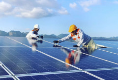 VCCI đề xuất mọi doanh nghiệp, người dân có thể mua điện tái tạo trực tiếp