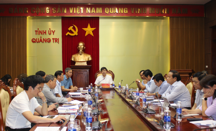 Bí thư Tỉnh ủy, Trưởng Đoàn ĐBQH tỉnh Lê Quang Tùng đề nghị người đứng đầu các địa phương, đơn vị tăng cường lãnh đạo, chỉ đạo cả hệ thống chính trị vào cuộc thực hiện GPMB