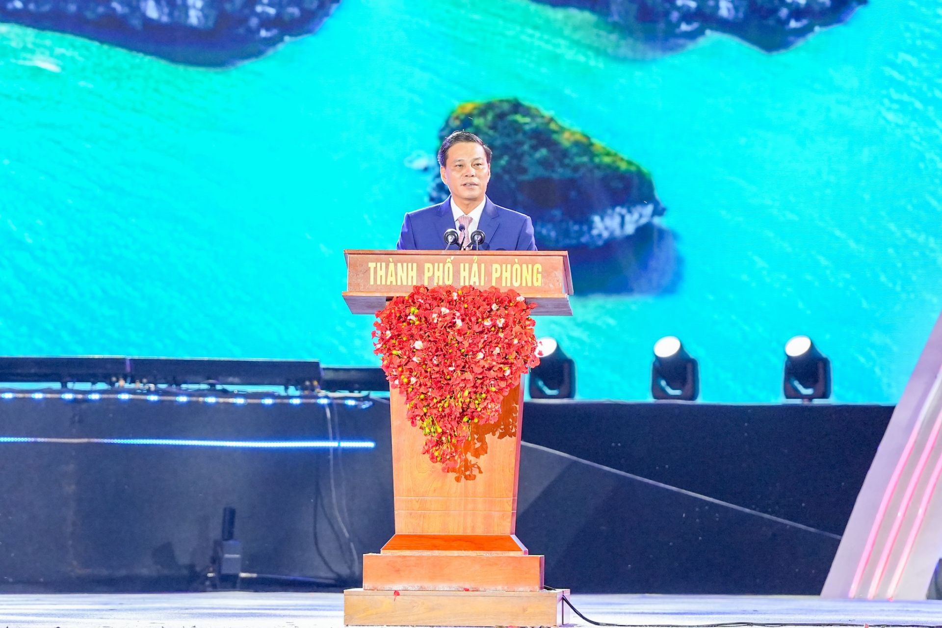 Ông Nguyễn Văn Tùng, Phó Bí thư Thành ủy, Chủ tịch UBND TP Hải Phòng phát biểu tại Chương trình.