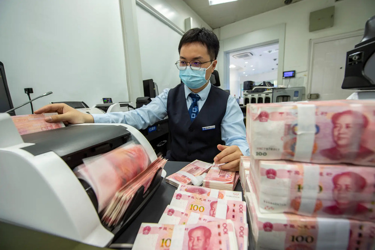 Trung Quốc bắt đầu bán trái phiếu trị giá 138 tỷ USD để giúp thúc đẩy nền kinh tế đang suy yếu