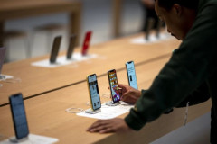 Apple liên tục giảm giá dòng điện thoại chủ lực tại thị trường Trung Quốc