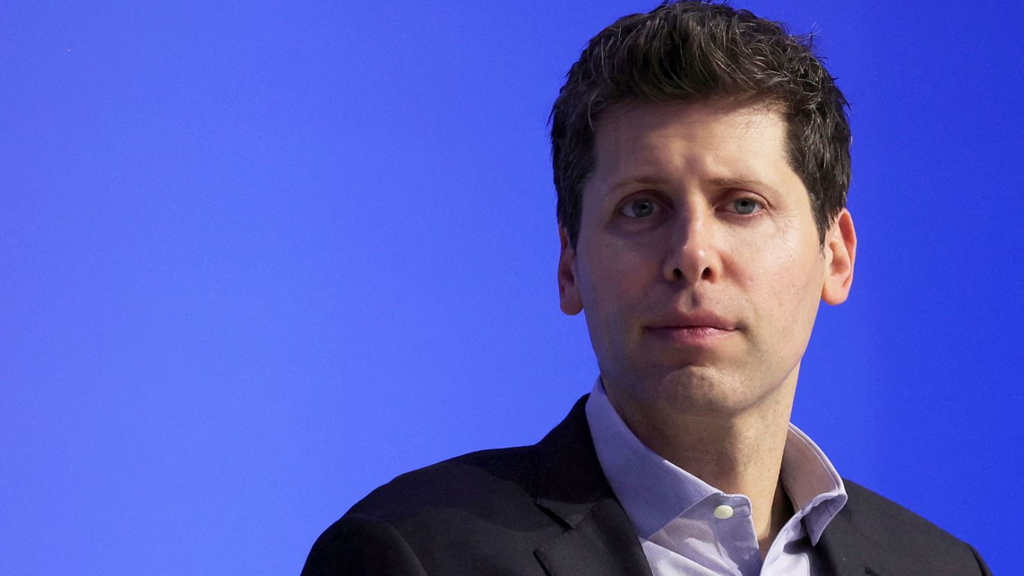 Sam Altman thích đua xe và chuẩn bị cho ngày tận thế