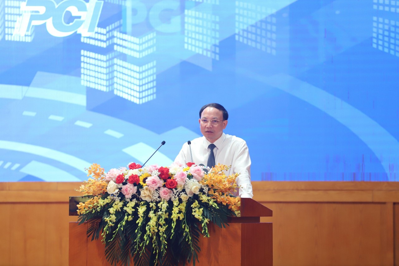 Ông Nguyễn Xuân Ký - Bí thư Tỉnh ủy, Chủ tịch HĐND tỉnh phát biểu khai mạc hội nghị.