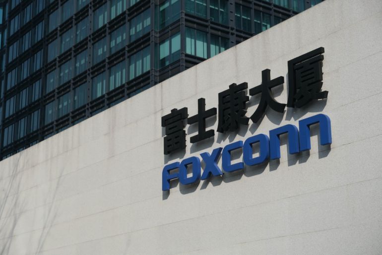 Foxconn mở rộng lĩnh vực hoạt động sang xe điện và AI