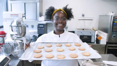 Từ bỏ công việc thu nhập cao tại Google để theo đuổi đam mê làm bánh