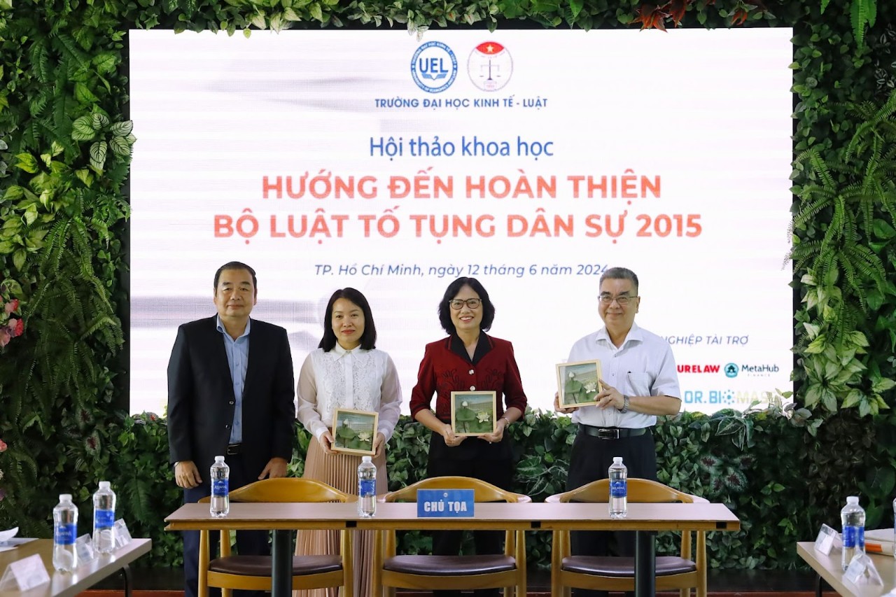 Ban tổ chức hội thảo