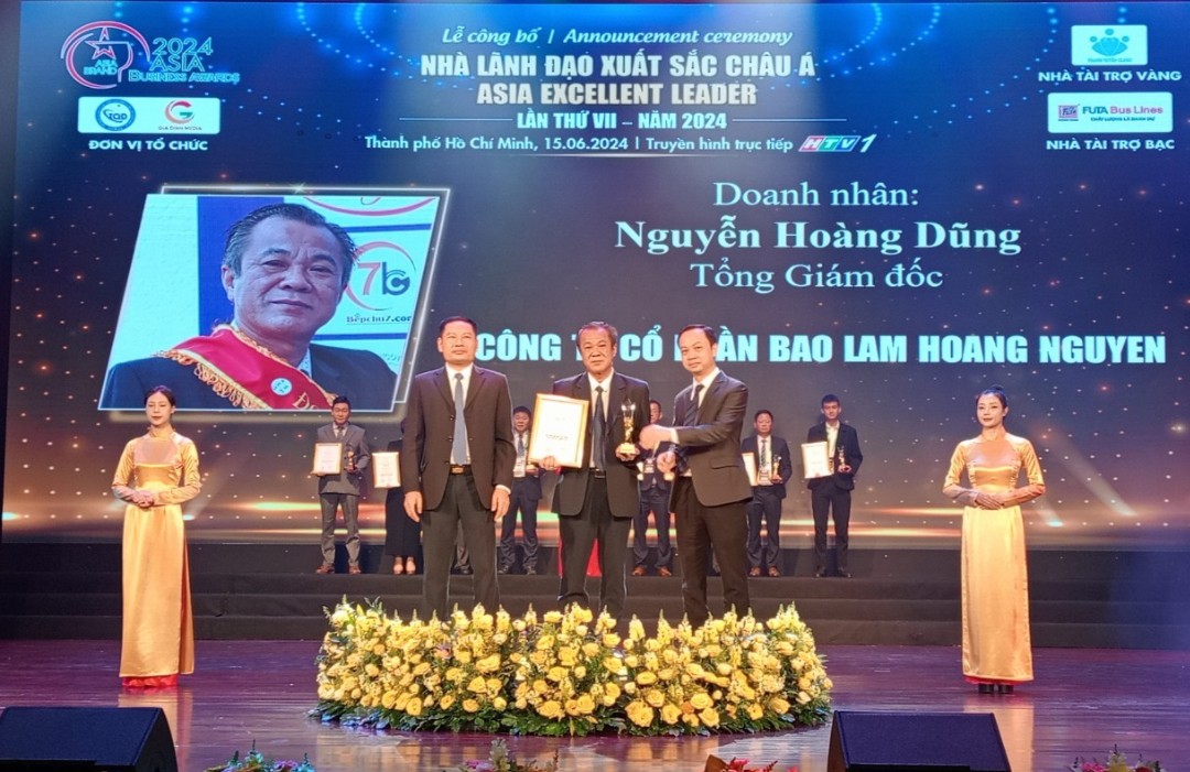 Doanh nhân Nguyễn Hoàng Dũng - Tổng Giám đốc Công ty CP Bao Lam Hoang Nguyen cũng đã đạt được danh hiệu Nhà lãnh đạo xuất sắc Châu Á - Asia Excellent Leader 2024