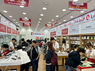 Khách hàng tin tưởng chọn Di Động Việt là nơi mua sắm các sản phẩm công nghệ chính hãng