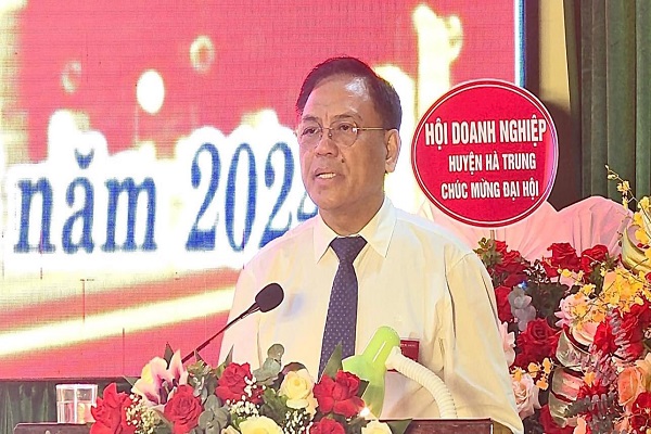 Ông Cao Tiến Đoan, Chủ tịch Hiệp hội Doanh nghiệp tỉnh Thanh Hoá dự và phát biểu chỉ đạo đại hội