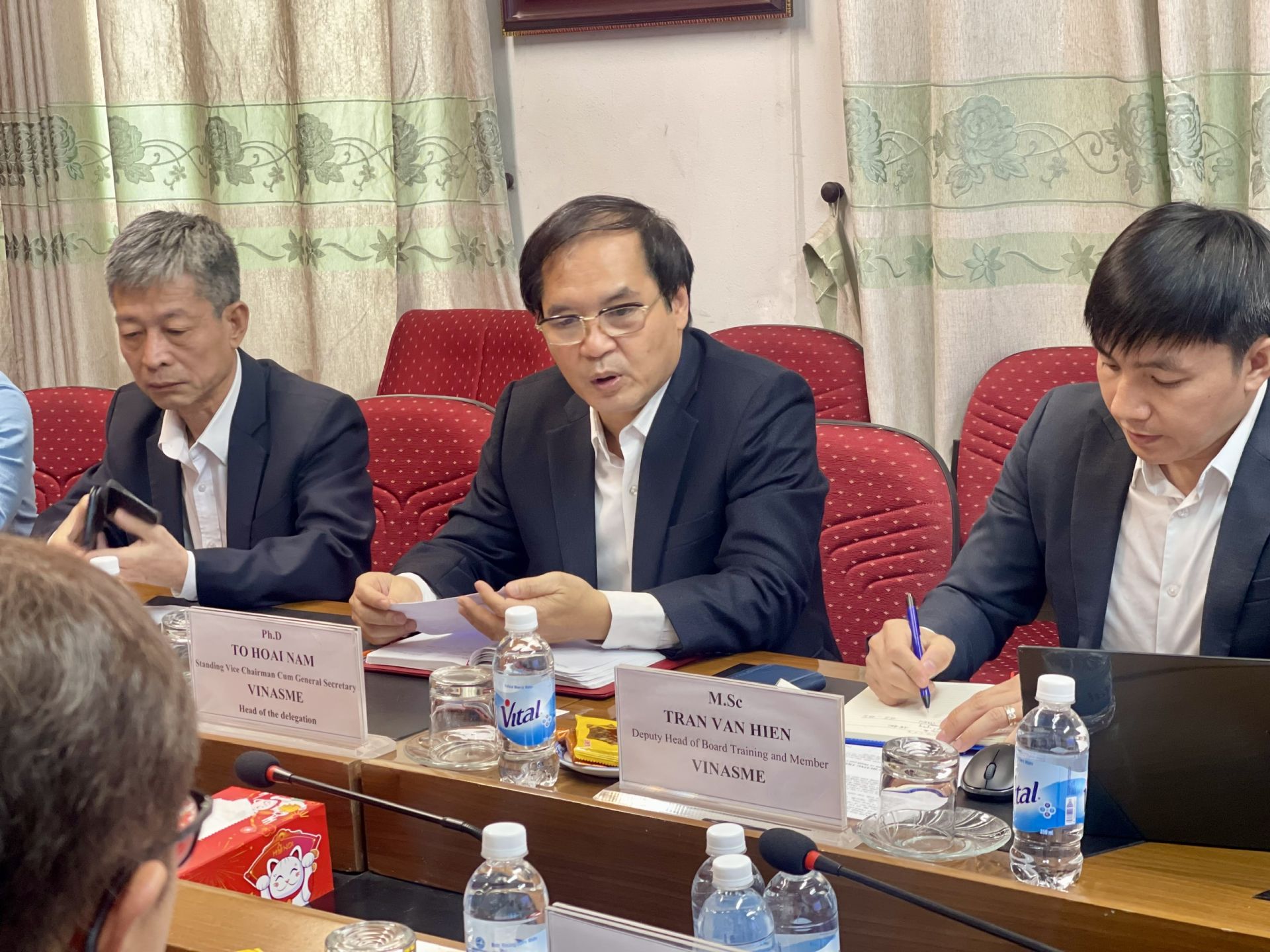TS. Tô Hoài Nam – Phó Chủ tịch Thường trực kiêm Tổng Thư ký VINASME thông tin về hoạt động của VINASME trong thời gian qua