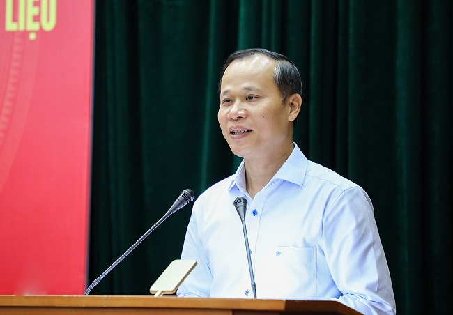 Phó Chủ tịch Thường trực UBND tỉnh Mai Sơn phát biểu kết luận hội nghị.