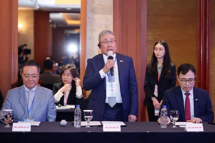 Chủ tịch Hội Hữu nghị Hàn Quốc-Việt Nam phát biểu tại cuộc gặp - Ảnh: VGP
