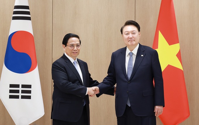 Thủ tướng Phạm Minh Chính hội kiến Tổng thống Hàn Quốc Yoon Suk Yeol tại Seoul. Ảnh: Nhật Bắc