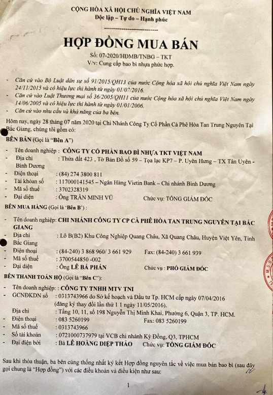 Sales Contract No. 07/2020/HĐMB/TNBG-TKT between TKT Vietnam Plastic Packaging Joint Stock Company and Trung Nguyen Instant Coffee Joint Stock Company Branch in Bac Giang, with TNI Corporation handling the payments.