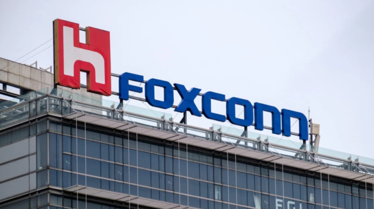 To support Foxconn in implementing its projects, Quang Ninh commits to creating the best conditions for the investor according to the law and the province's support policies