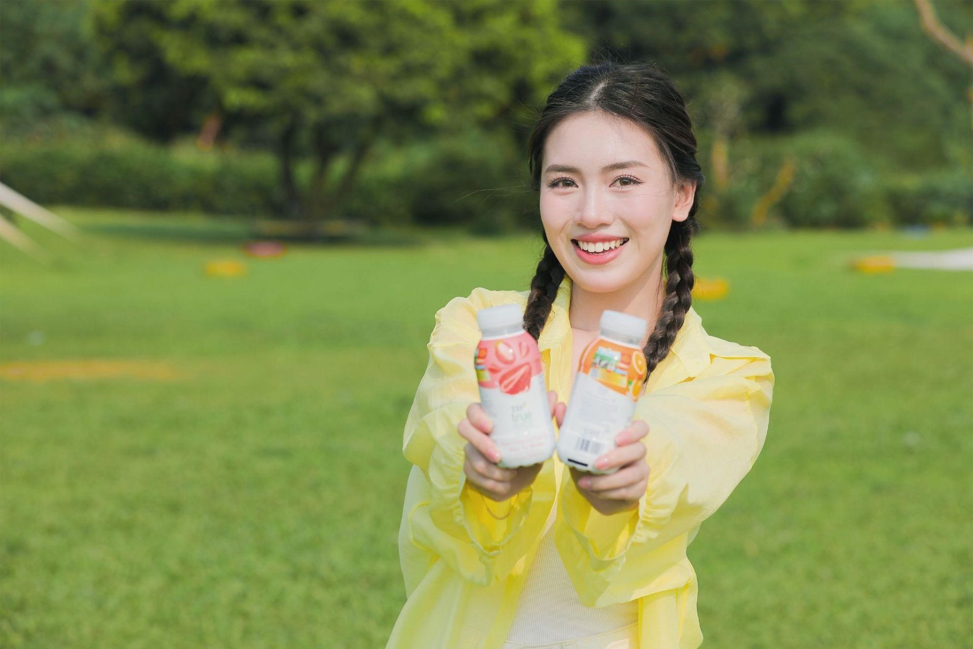 Nước uống sữa trái cây TH true JUICE milk cung cấp nguồn năng lượng hoàn toàn từ thiên nhiên