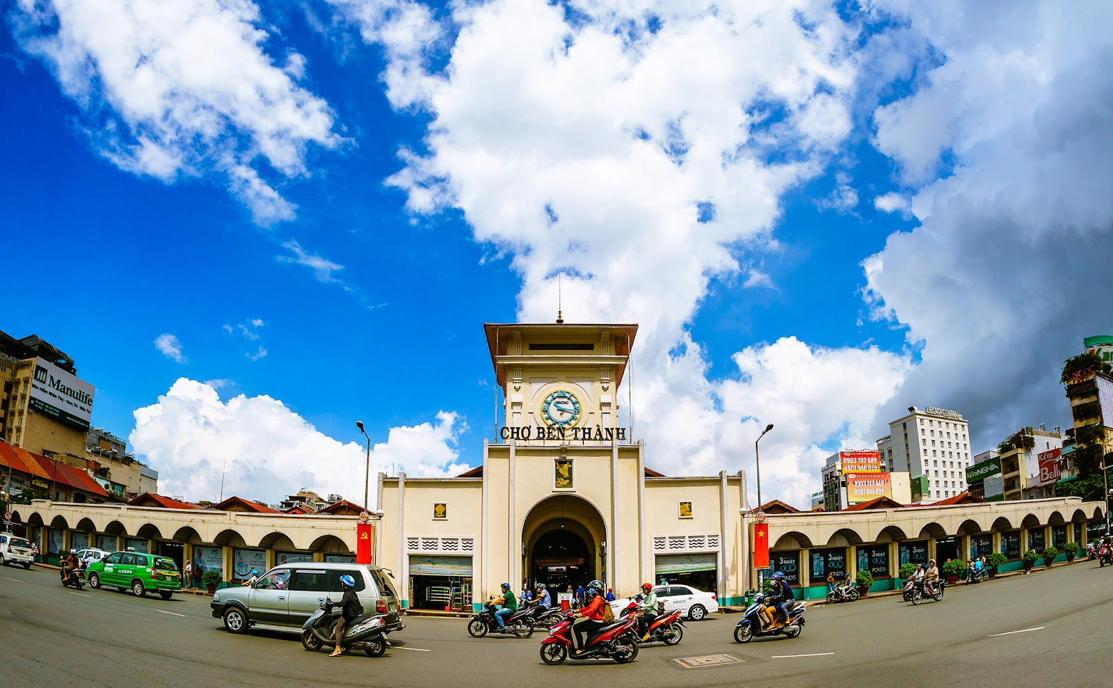 Chợ Bến Thành - Một trong những điểm đến du lịch TP. Hồ Chí Minh