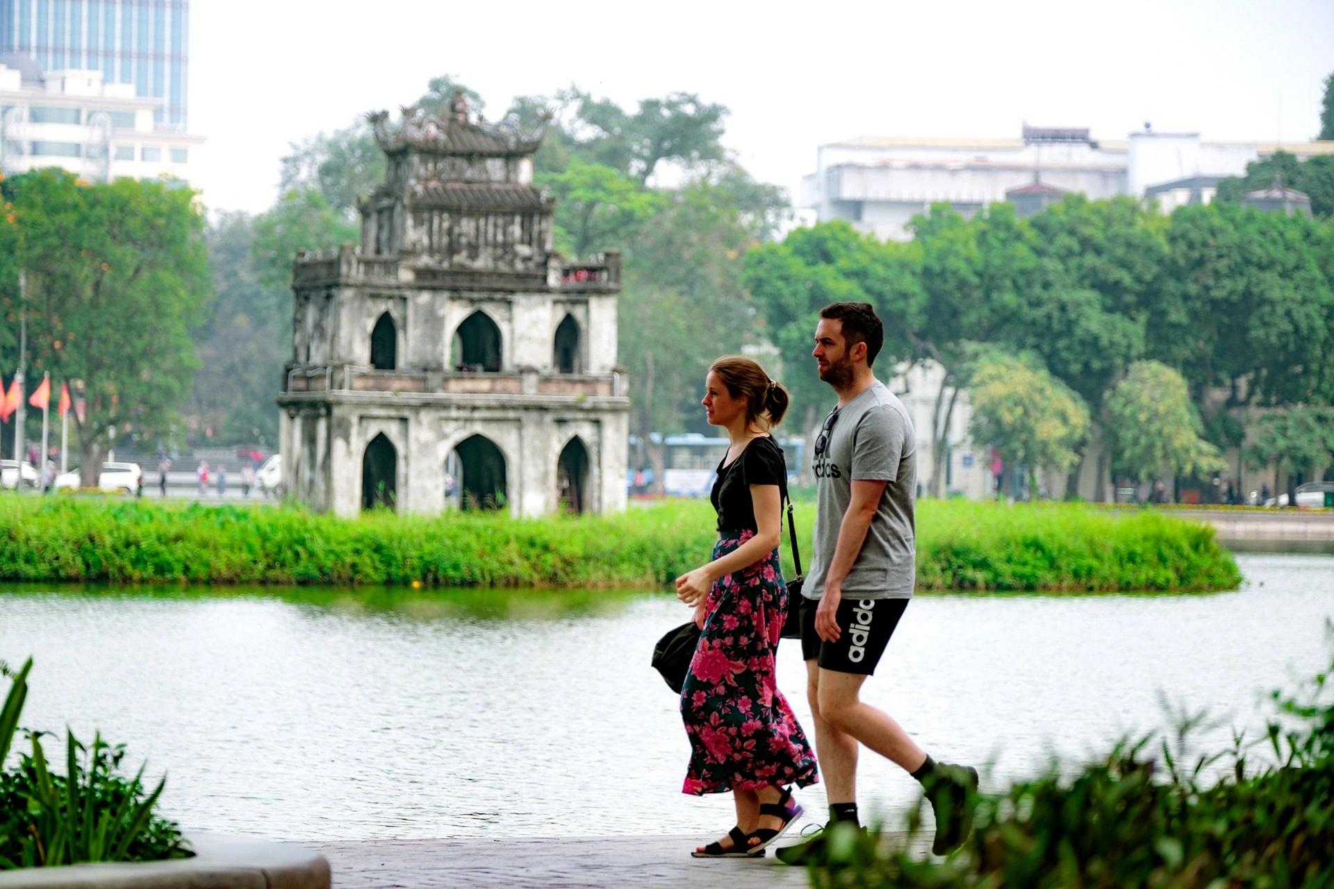 Hà Nội được đánh giá là một trong số ít những thành phố trong khu vực vẫn giữ được sự thu hút riêng với khách quốc tế.