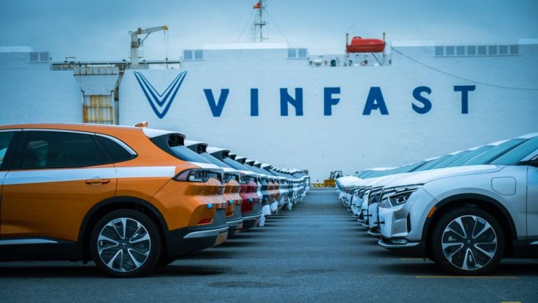 Mr. Pham Nhat Vuong affirmed at the 2024 annual shareholders meeting that VinFast is the mission and future of Vingroup and 