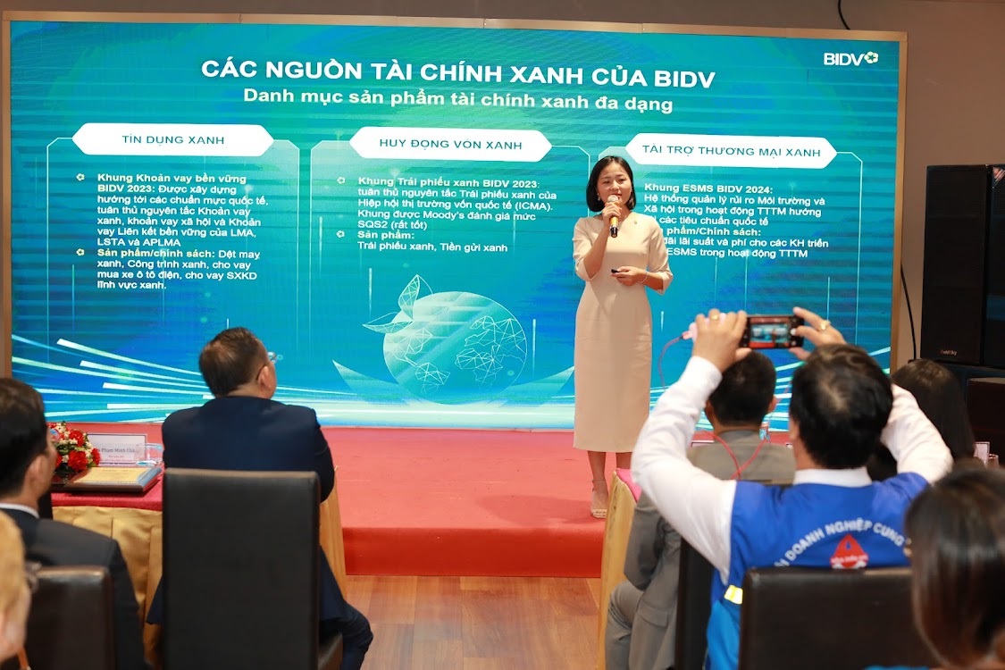 Mrs. Pham Minh Chau - Deputy Director of Wholesale Product Policy Department, Wholesale Banking Division, BIDV Bank shared about green credit