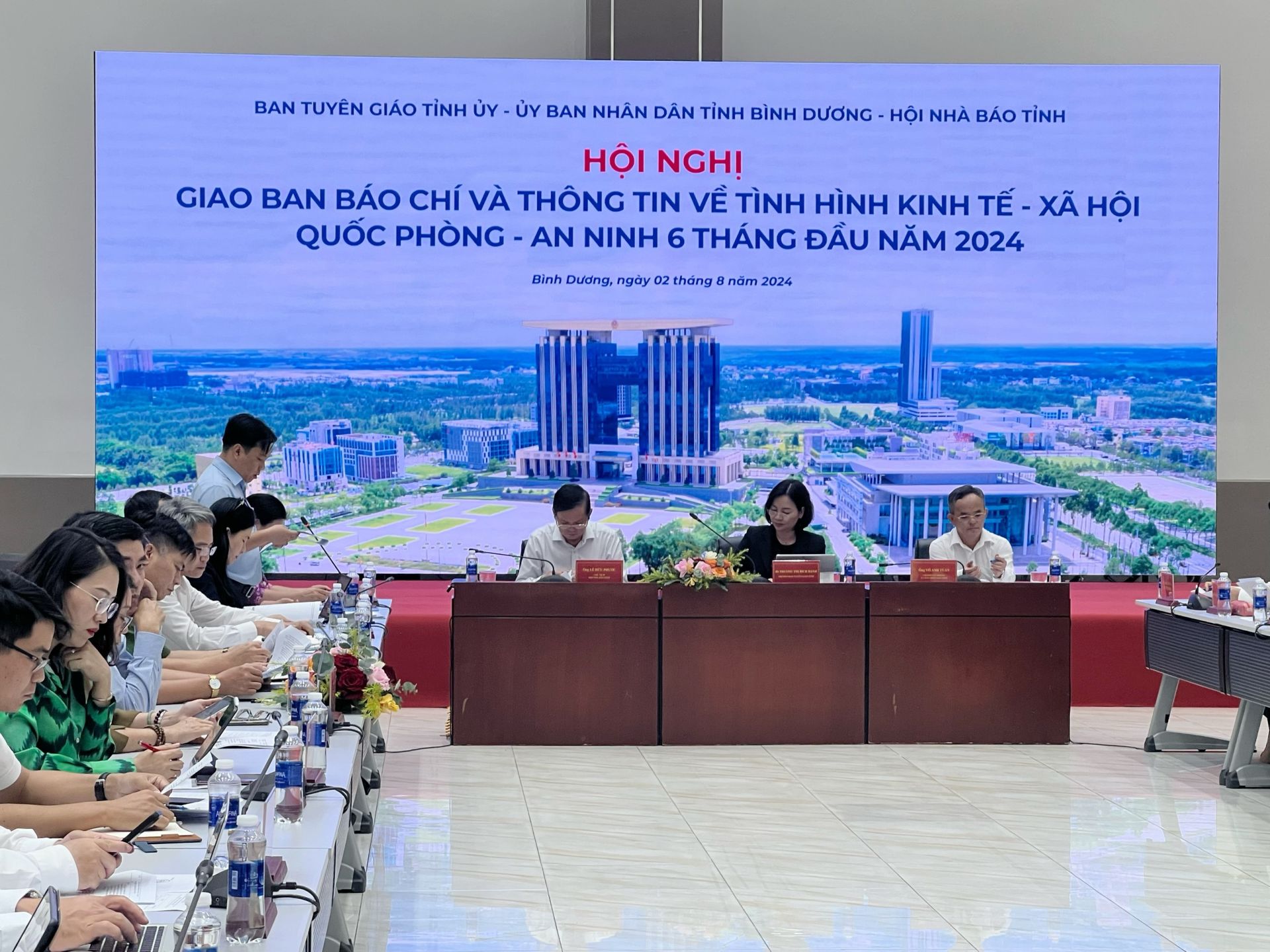 Toàn cảnh Hội nghị