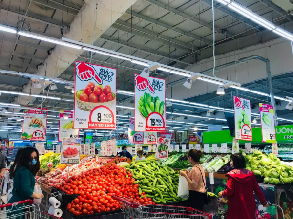 Vietnam has a potential domestic market to boost the consumption of agricultural products. Additionally, many enterprises are also striving to promote Vietnamese agricultural products globally through retail channels, opening up significant opportunities for sustainable agricultural development