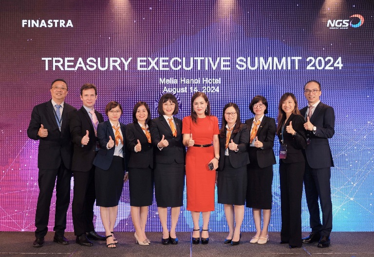 Ảnh minh họaĐại diện của LPBank và Finastra tham dự sự kiện Treasury Executive Summit 2024