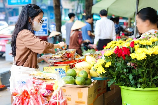 Giá rau, quả đang tăng nhẹ