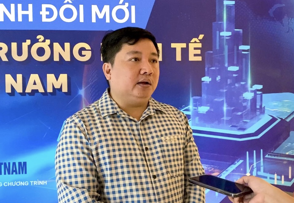 Dr. Chu Duc Hoang, Chief of Office of the National Technology Innovation Fund