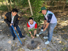 San sẻ mùa tựu trường với những học sinh có hoàn cảnh khó khăn tại xã Tân Hà, huyện Đức Linh, tỉnh Bình Thuận