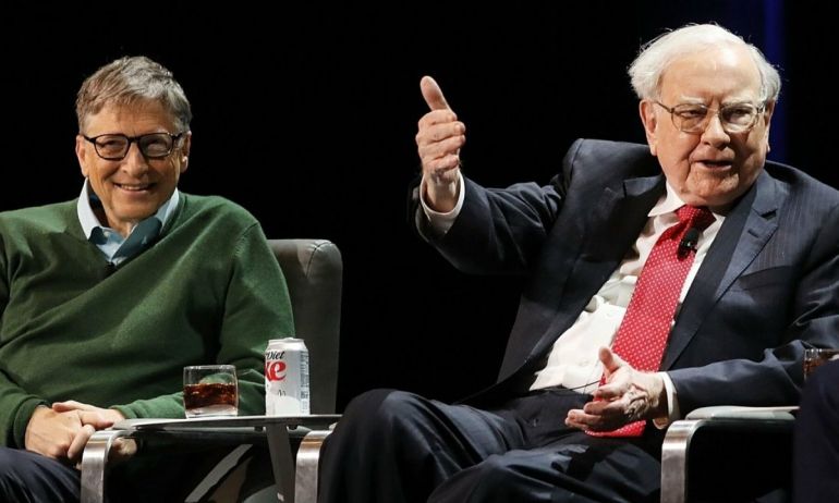 Tình bạn kéo dài nhiều thập kỷ giữa Warren Buffett và Bill Gates rạn nứt