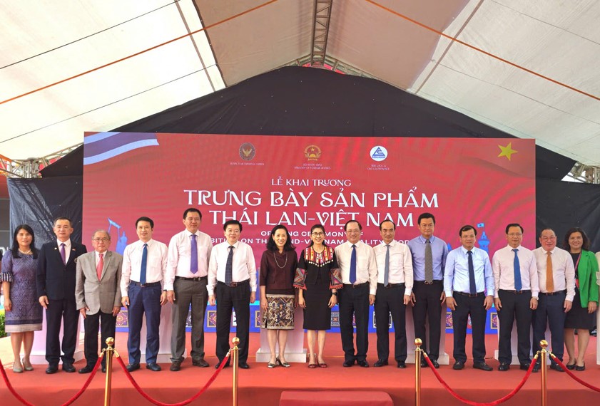 Lãnh đạo Cục Ngoại vụ (Bộ Ngoại giao), Đại sứ quán Thái Lan tại Việt Nam và các tỉnh tham gia chương trình 