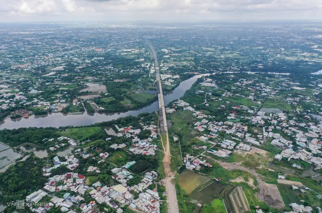 phải cập nhật vào Bảng giá đất các mức giá đất mà thành phố đã bồi thường thực tế khi Nhà nước thu hồi đất để thực hiện các dự án đầu tư công