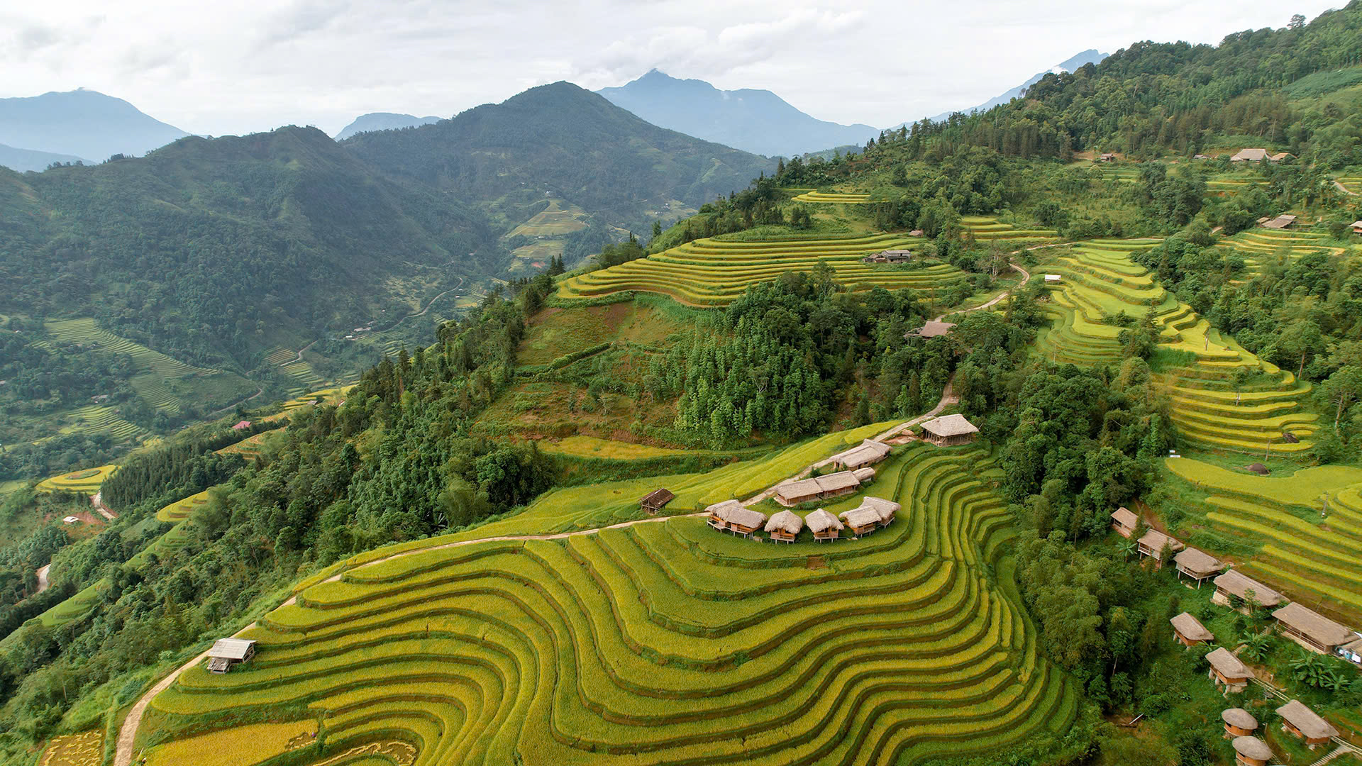 Bảo vệ tài nguyên thiên nhiên và giá trị văn hóa là cốt lõi của du lịch bền vững