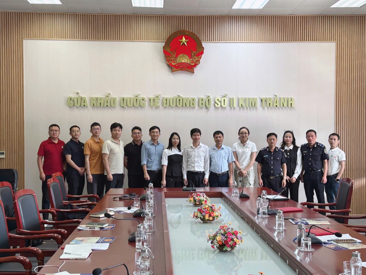 Sunwah Group and Hengyi Group (Yunnan, China) conducted a field survey in Lào Cai and held meetings with the leaders of the Department of Industry and Trade, Customs, and other local agencies on the morning of September 20, 2024.