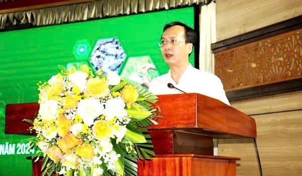 Mr. Tran Tri Quang, Vice Chairman of the People's Committee of Dong Thap province, speaking at the press conference - Photo: To Van.