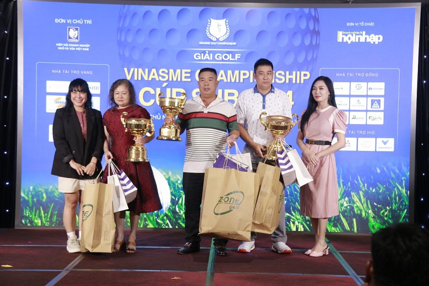 The golfers who secured second place in each category