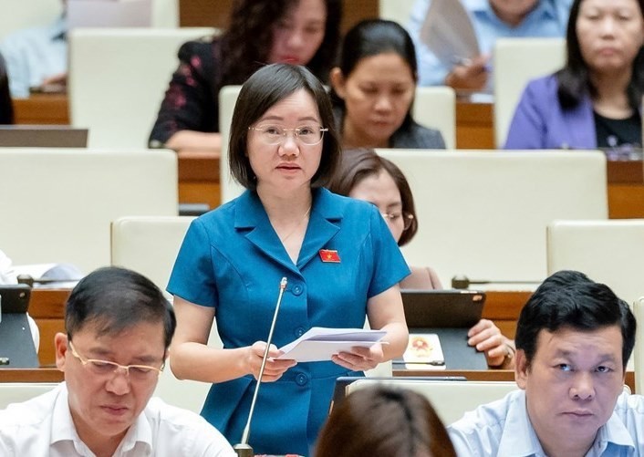 Delegate Thái Thị An Chung (Nghệ An delegation)