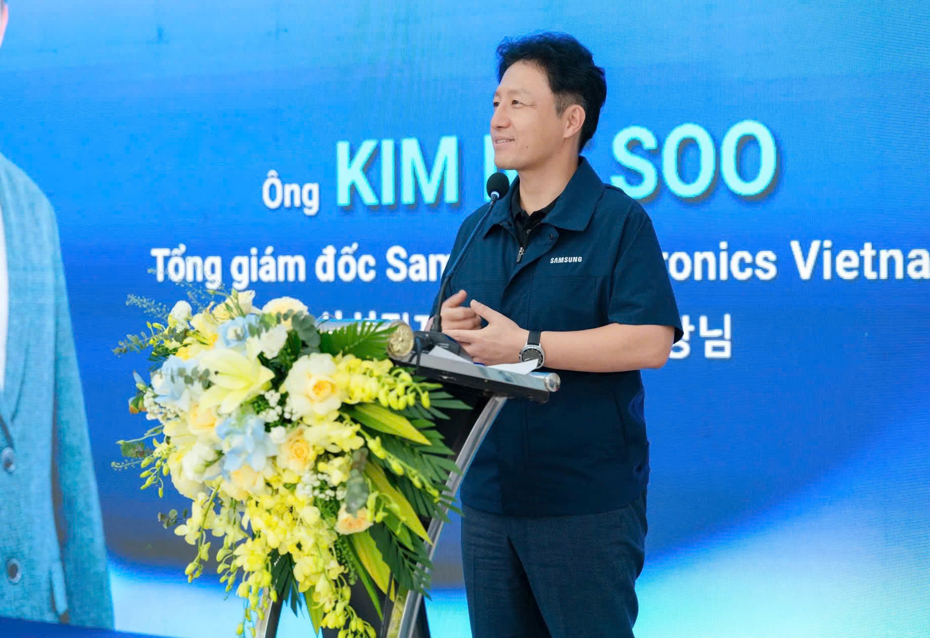 Mr. Kim Iee Soo, General Director of SEV Plant at the Comercial Operation Ceremony Mr. Kim Iee Soo, General Director of SEV Plant at the Comercial Operation Ceremony