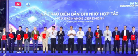 Multiple MoUs signed in Da Nang to boost semiconductor development