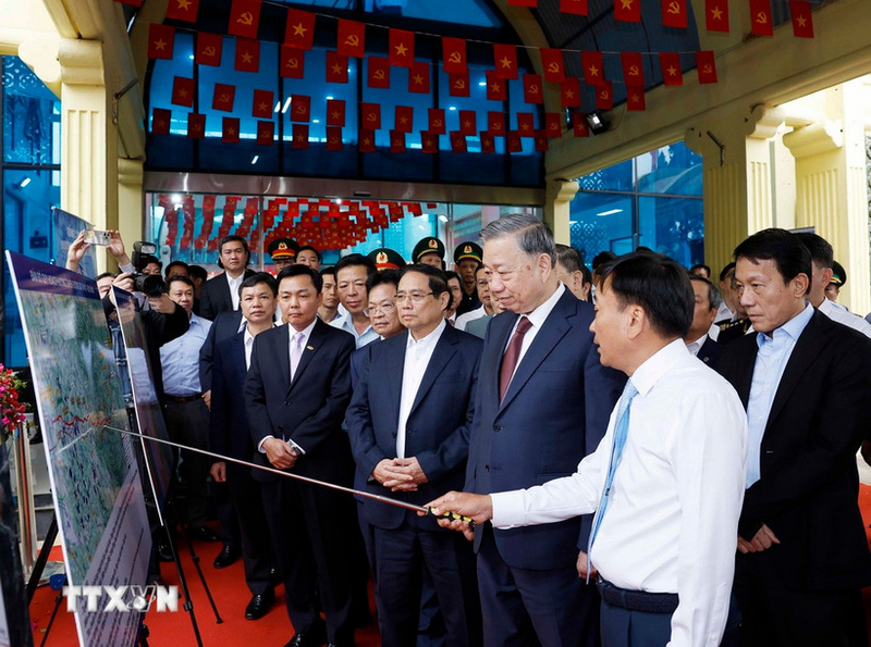 On the morning of March 19, 2026, at Dong Dang Station in Lang Son province, General Secretary To Lam chaired a meeting with central and local authorities on the implementation of Vietnam-China railway cooperation