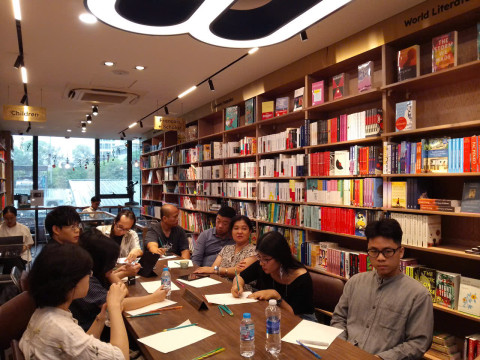Vietnamese readers gain a broader perspective on life through philosophical movements
