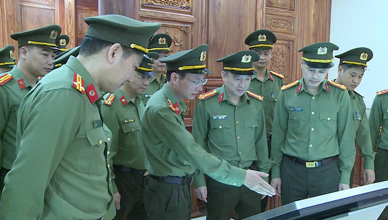 Thanh H&oacute;a Police have pioneered the application of technology in preserving and promoting historical values through the project to digitize the Provincial Police&rsquo;s Traditional House