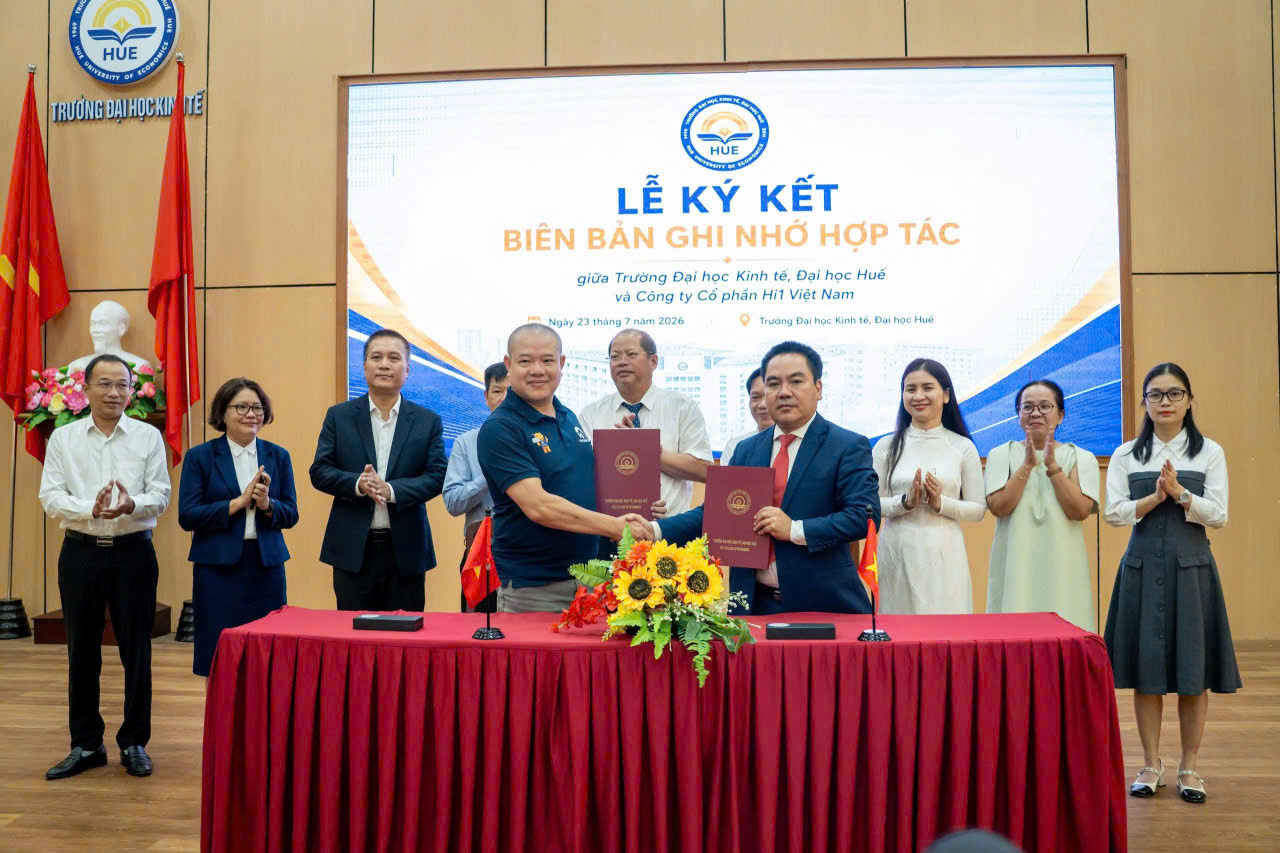 Strategic Partnership Signing Ceremony between Hi1 Vietnam Joint Stock Company and the University of Economics, Hue University