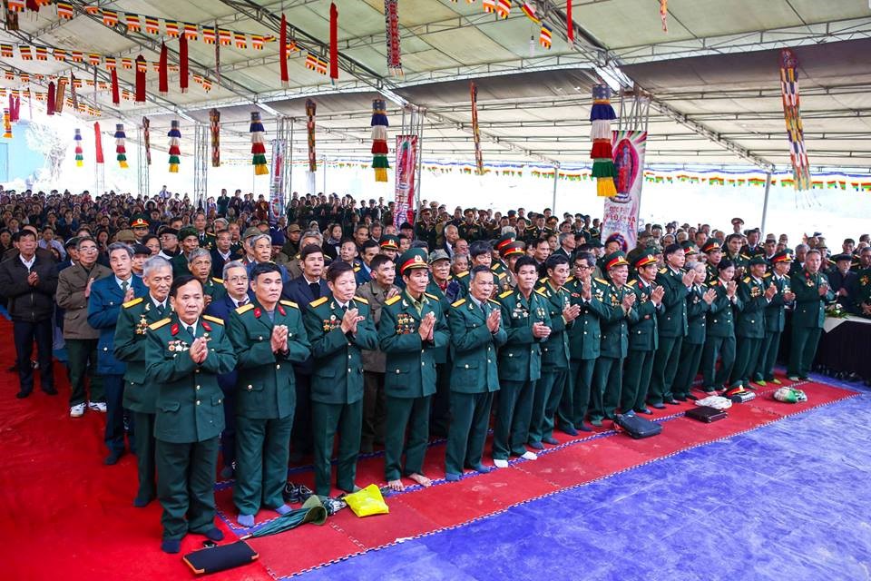 Veterans commemorated and prayed for the liberation of the spirits of fallen comrades at the Great Mandala Stupa of Tay Thien