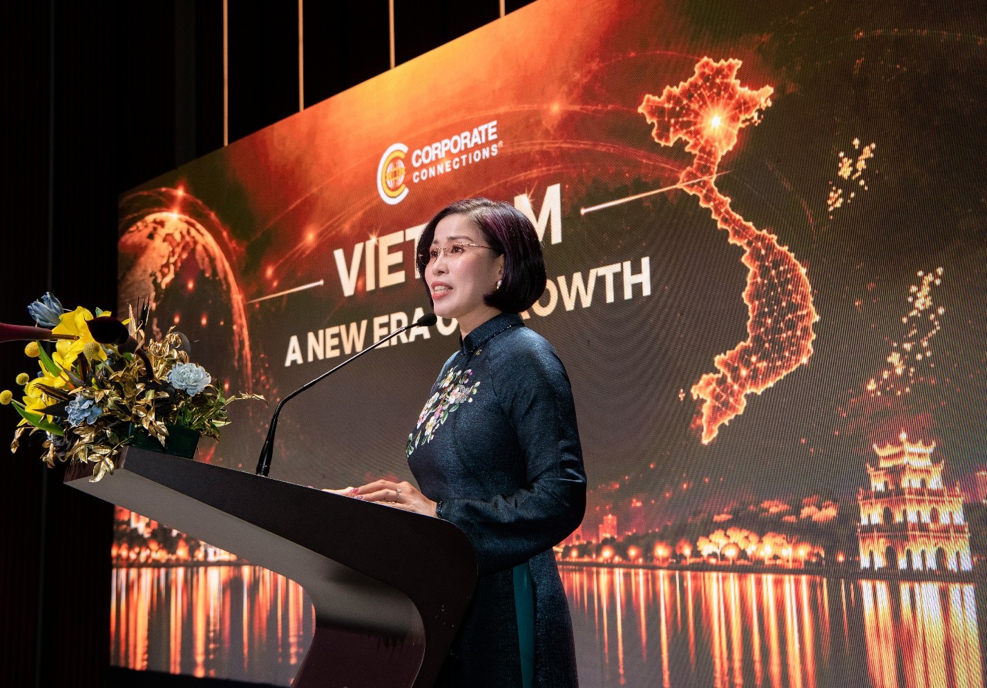 CorporateConnections Hanoi A Regional Managing Director Nancy Ngo Thi Bich Quyen stressed business readiness for global growth at the International Leadership Summit Hanoi 2026