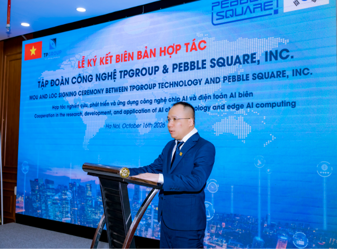 Technology expert Lai Thien Phong, a member of VINASME and Chairman of the Board of TPGroup Technology Corporation, stresses the goal of mastering core technologies and integrating into the international market
